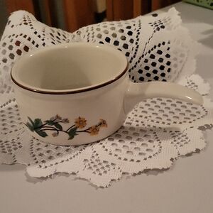 Vintage Wood Hill Onion Soup Bowl